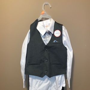 Boys 4 piece suit BRAND NEW